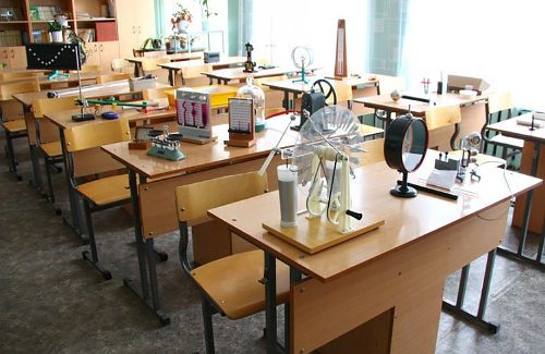 Під Києвом за 1 млн гривень відремонтують шкільний кабінет фізики