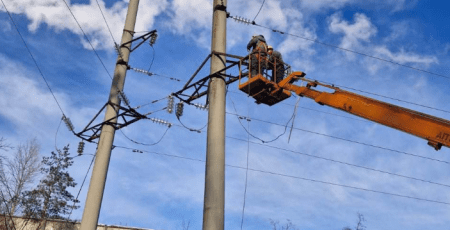 На Київщині понад 370 тисяч родин знову зі світлом, - Калашник