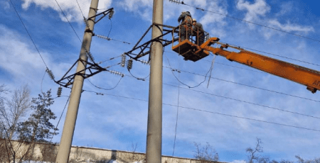 У Києві та Бучанському районі ввели екстрені відключення через чергову масовану атаку рф на енергетичну інфраструктуру