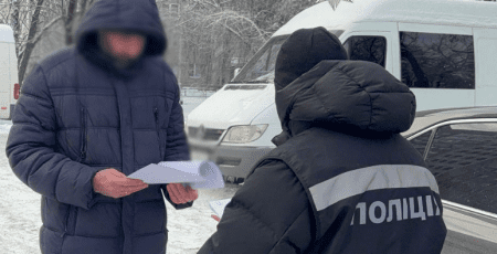 Закупівля генераторів для закладів освіти Дніпровського району зі збитками у 3,4 млн грн: п’ятьом особам повідомлено про підозру (фото)