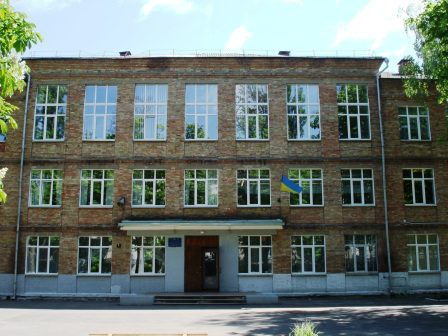 В гімназії на Нивках за 32 млн гривень збудують укриття