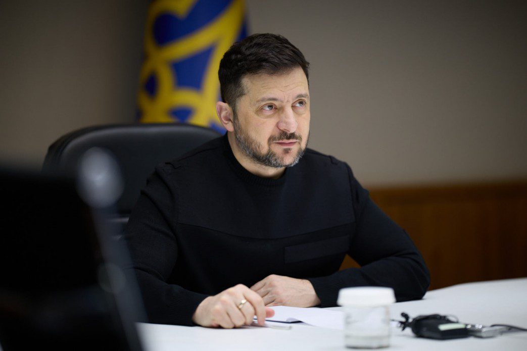 Зеленський ввів у дію санкції проти 225 капітанів суден тіньового флоту рф