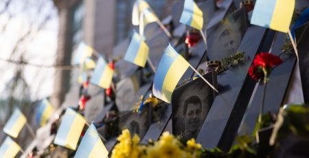 Зеленський закликав шанувати сміливість кожного учасника Революції Гідності (фото)