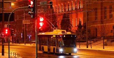 У Києві відзавтра, 26 лютого, відновлять роботу 35 тролейбусних та 11 трамвайних маршрутів