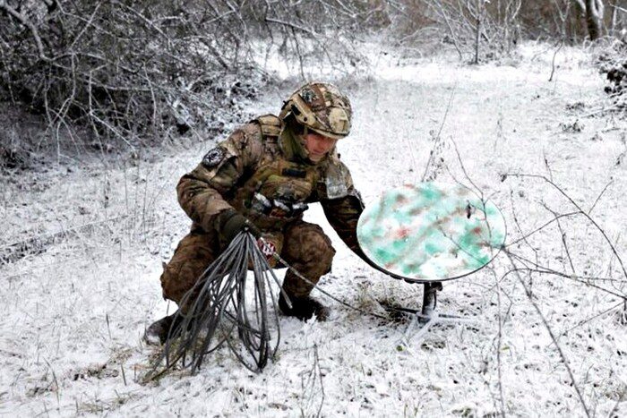 Внесені в «білий список» Starlink працюють, а термінали росіян уже заблоковано, - Федоров