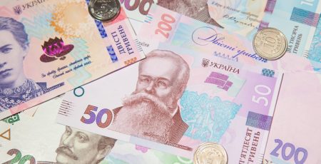 У ВРУ зареєстрували законопроєкт про «вільну гривню», що передбачає відмову від традиційних податків