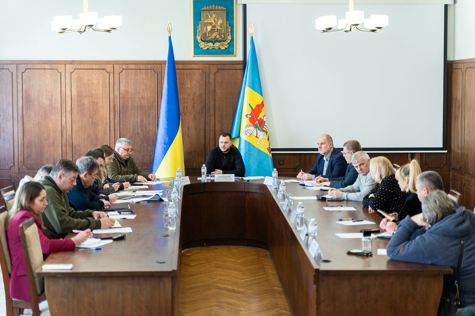 Микола Калашник провів планову зустріч із жителями військового містечка в Гостомелі