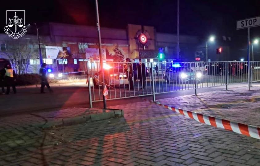 Теракт у Миколаєві: постраждали семеро поліцейських (фото, відео)