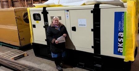 Київ отримав від Гамбурга 20 генераторів різної потужності