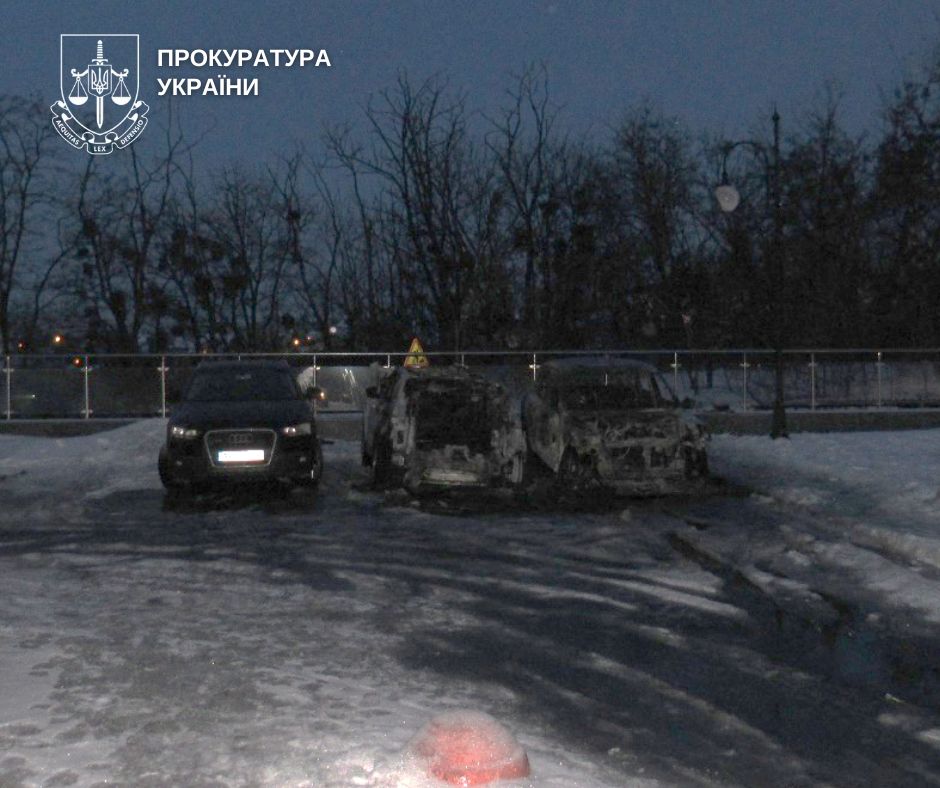 У столиці поліція затримала паліїв авто