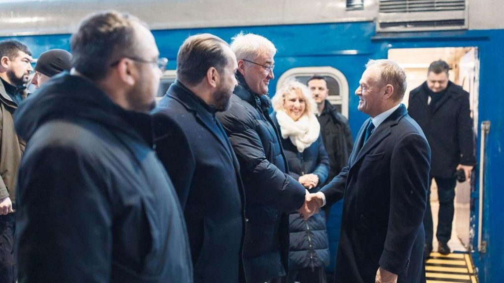 Президент України та прем’єр-міністр Польщі вшанували пам’ять загиблих воїнів (відео)