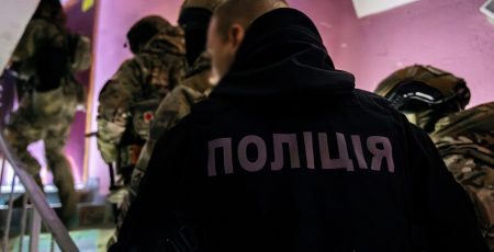 Транзитом через Молдову: столичні правоохоронці викрили схему по переправленню іноземців до України