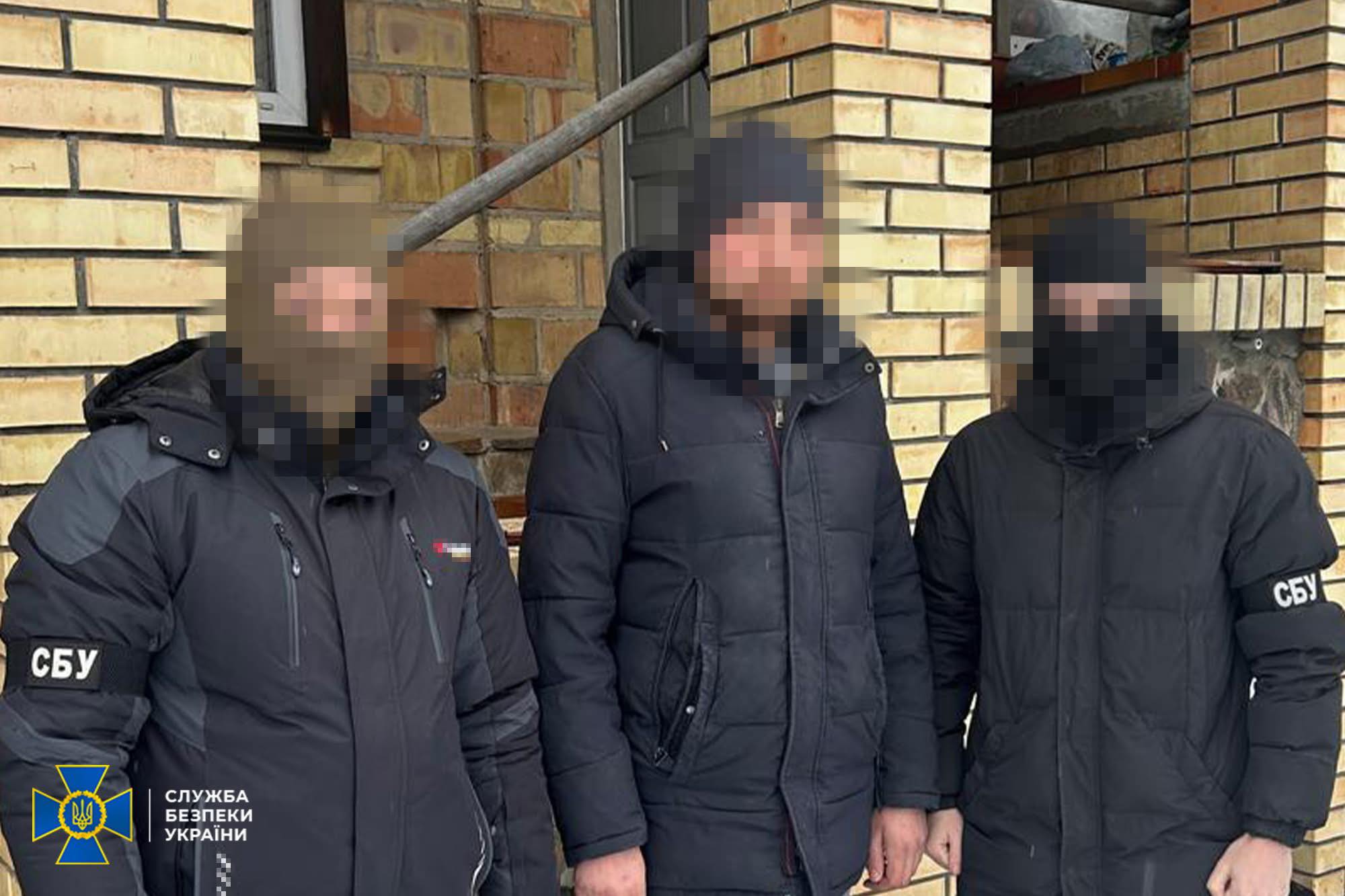 Переховувався на Київщині: СБУ затримала коригувальника атак ворога на Покровському напрямку