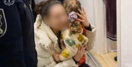 Кіднепінг по-київськи: матері повернули дитину, незаконно вивезену її колишнім чоловіком за кордон