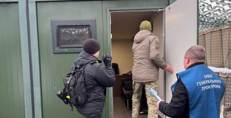 Командувачу логістики ПС та голові УСБУ на Житомирщині повідомили про підозри