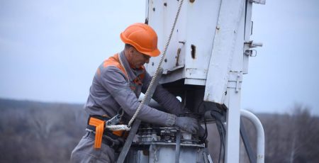 У Деснянському районі запровадили екстрені відключення світла