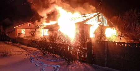 Фатальна пожежа: Київщина у вогні втратила мати та двоє діток