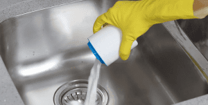 У КМДА спростували «пораду» сипати сіль у каналізацію під час морозів