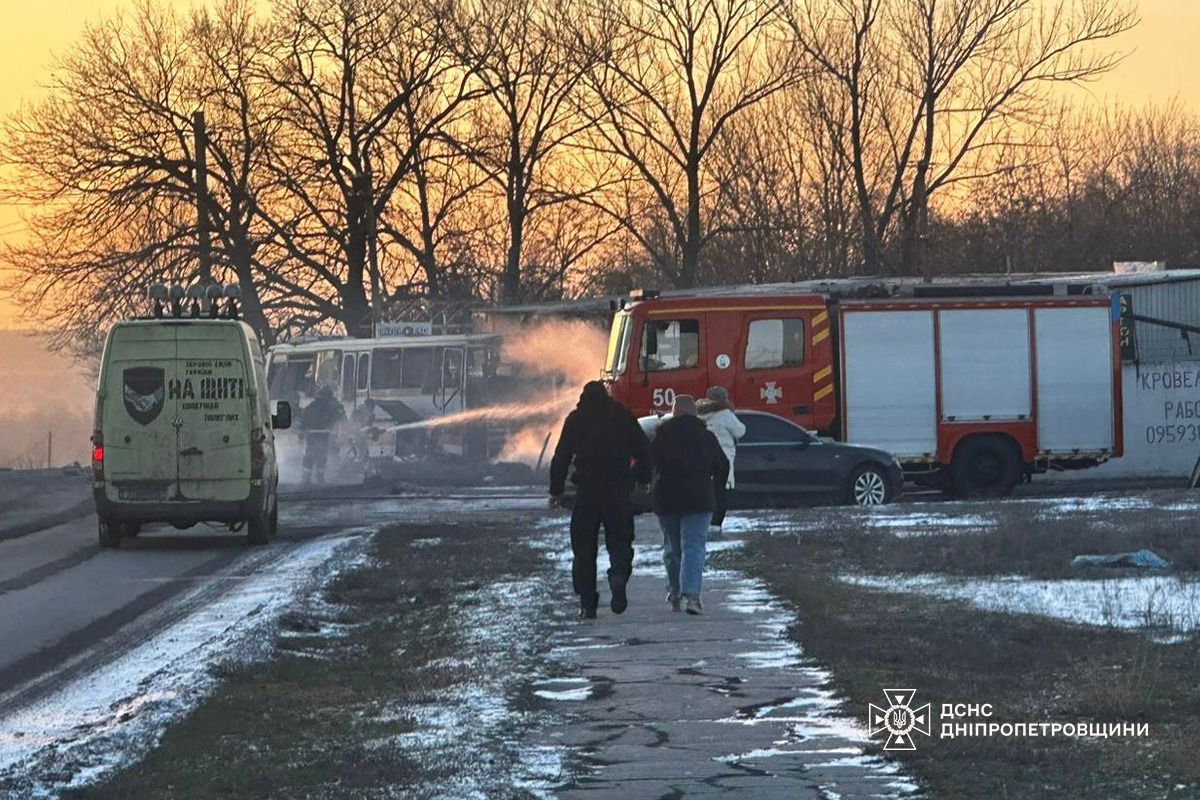 На Дніпропетровщині російський БпЛА атакував автобус: вбито 12 людей