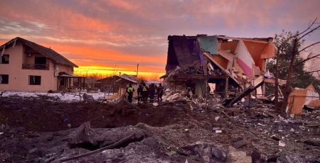 Масована атака рф: на Київщині вбито людину, до столиці госпіталізували жінку і дитину