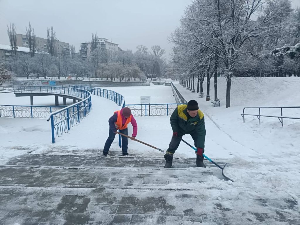Снігу менше, протоколів більше: 10 лютого у Києві 300 приписів від мерії
