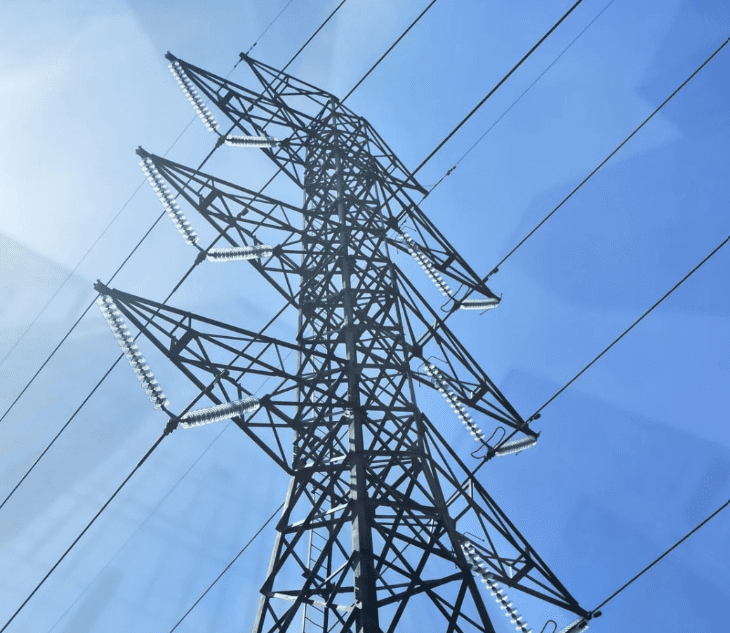 Київ повертається до тимчасових графіків відключення світла