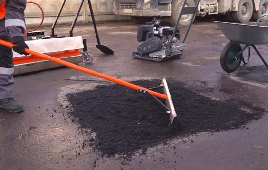 У Києві 13 лютого обмежуватимуть рух двома вулицями в Подільському районі (схема)