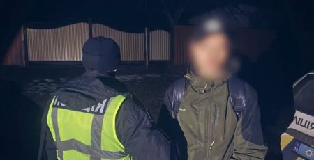 Мешканець Білоцерківщині схиляв двох підлітків до вживання психотропної речовини