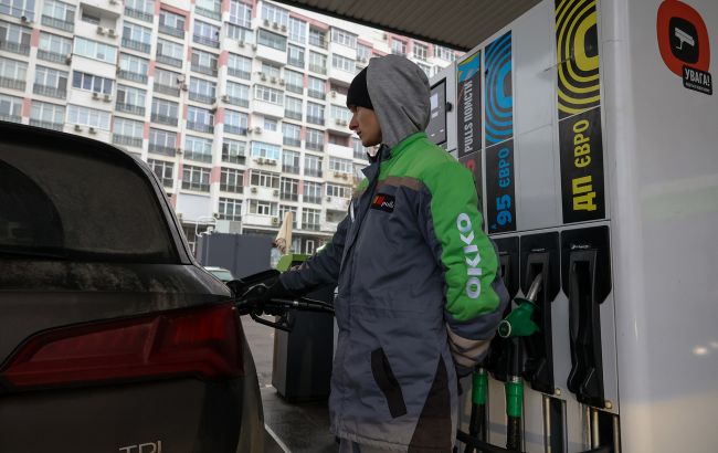 Голова комітету ВР Гетманцев закликав продавців палива схаменутись і не підіймати ціни без причин