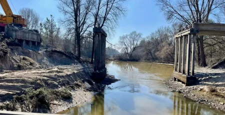 Триває капітальний ремонт мосту на автодорозі у Вишгородському районі: що вже зроблено