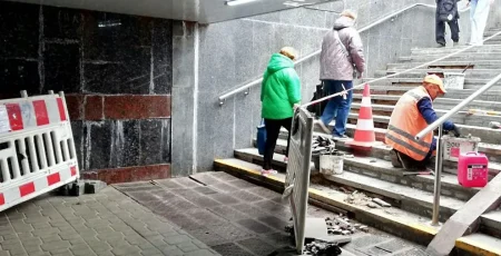 Обмеження руху пішоходів підземним переходом на Майдані Незалежності продовжено до 18 травня