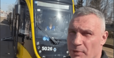 8 нових сучасних трамваїв, які місто закупило минулого року, курсуватимуть на 27 маршруті, - Кличко