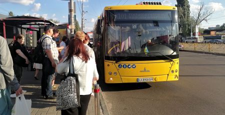 У Києві з 5 березня змінять маршрути автобусів №62 та №90-К (схема)