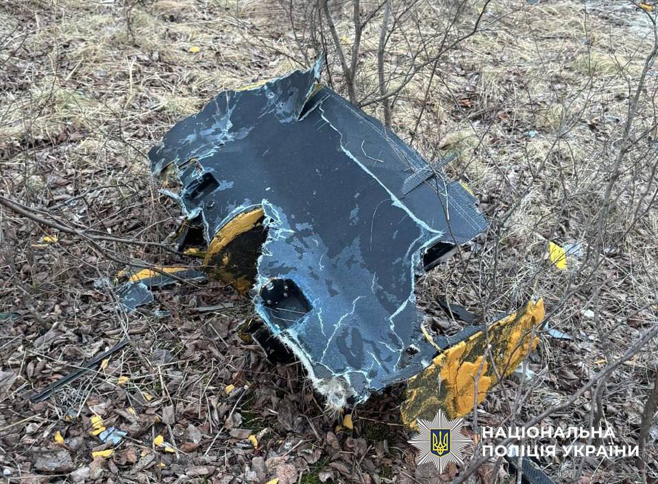 Поблизу Подільсько-Воскресенського моста виявили нездетоновану бойову частину БпЛА