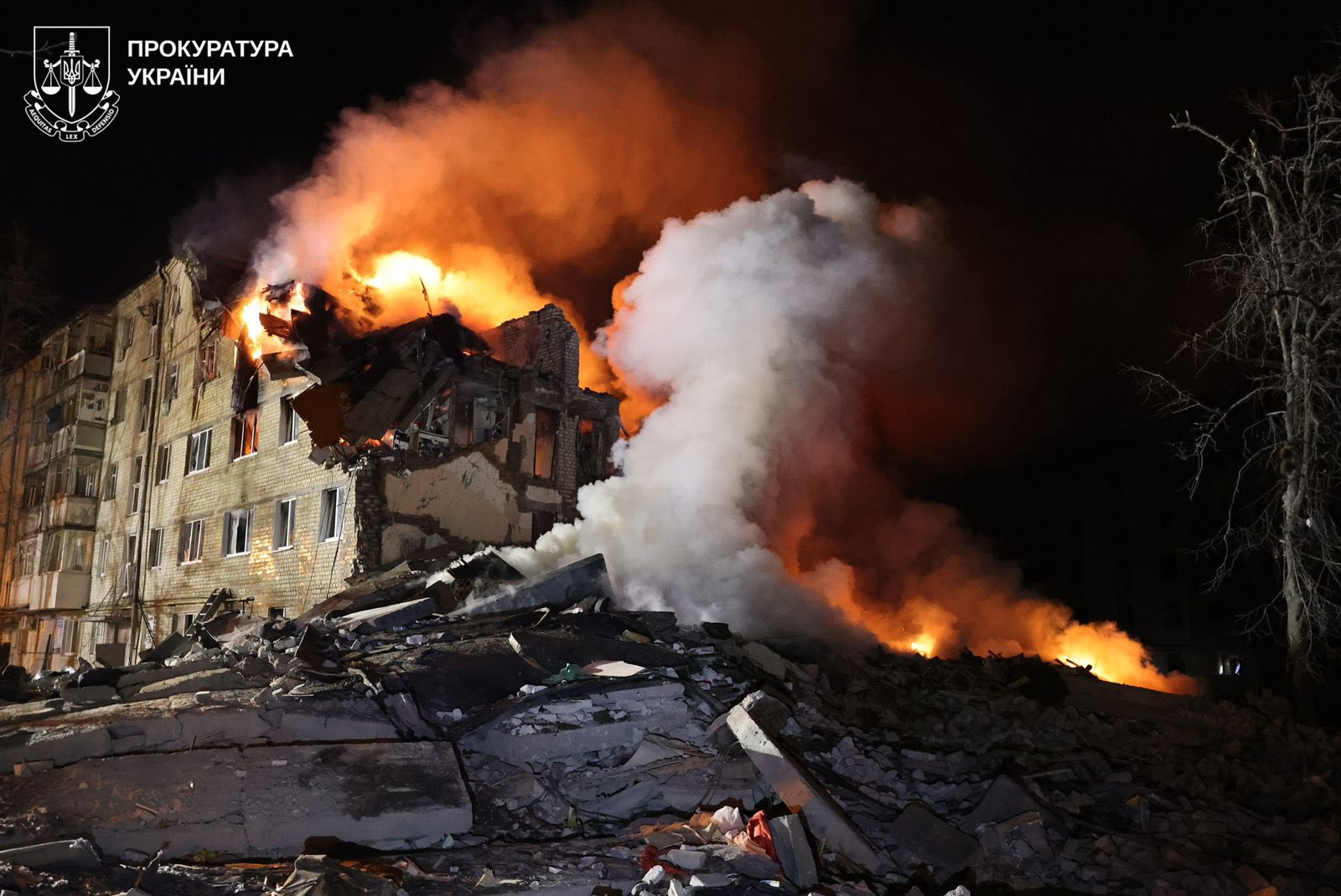 Удар по багатоповерхівці в Харкові: семеро вбитих, серед них двоє дітей
