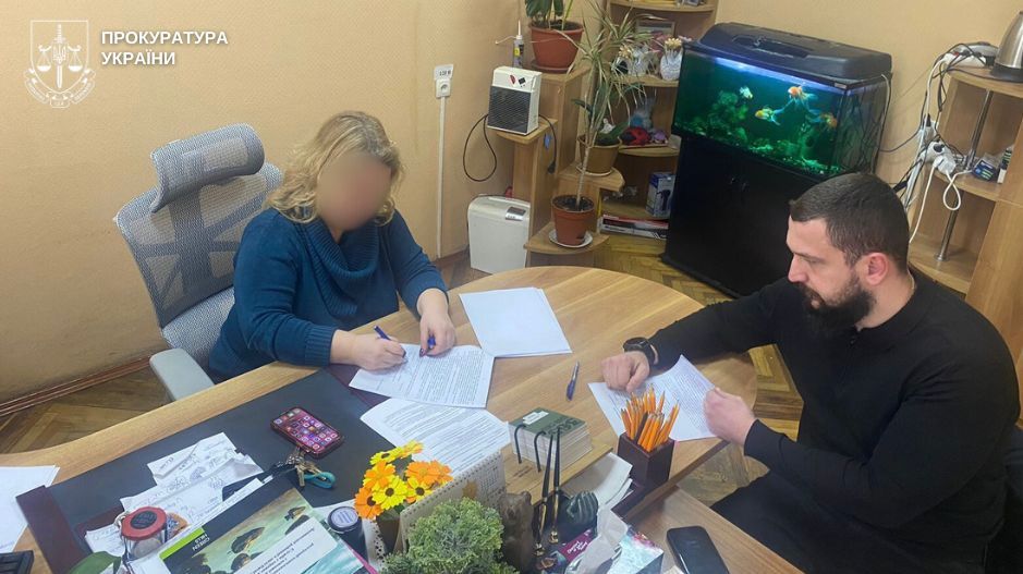 У Києві працівники Служби у справах дітей "не помічали" знущань з 9-річного хлопчика - начальниця отримала підозру