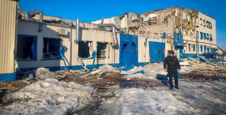 На Сумщині та Харківщині агресор атакував підприємства - є загиблі і поранені