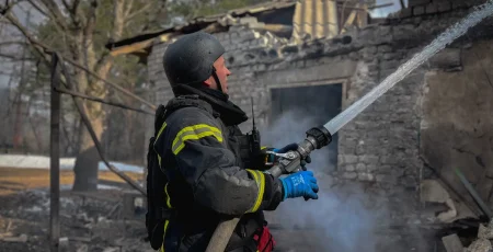 На Сумщині ворожий обстріл вбив молоду дівчину, тяжко поранено 6-річну дитину
