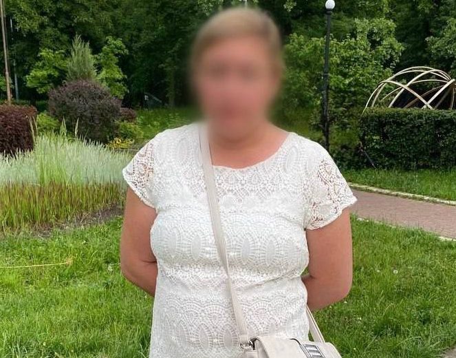 У Києві жінку засудили за крадіжку у пенсіонерки під приводом «зняття порчі»