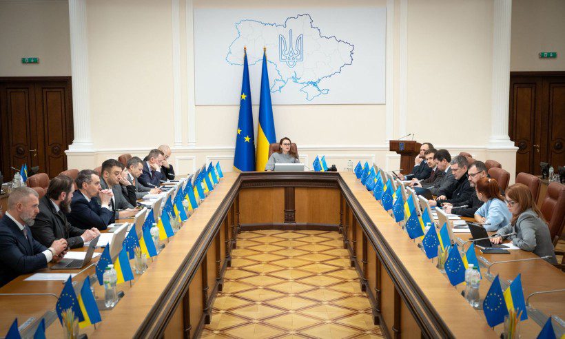 Страхування воєнних ризиків: КМУ розширив програму компенсацій