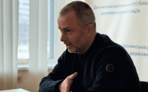 КМДА звернулася до Нацполіції щодо поширення головою Деснянської РДА дезінформації про проїзд мостом Патона