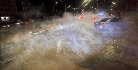 На столичному Голосіївському проспекті змінено рух транспорту через прорив тепломережі