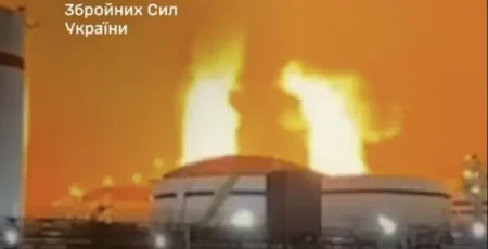 Сили оборони уразили нафтотермінал Усть-Луга в Ленінградській області рф