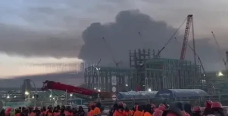 Безпілотники СБУ знову уразили нафтотермінал "Усть-Луга" на Балтиці