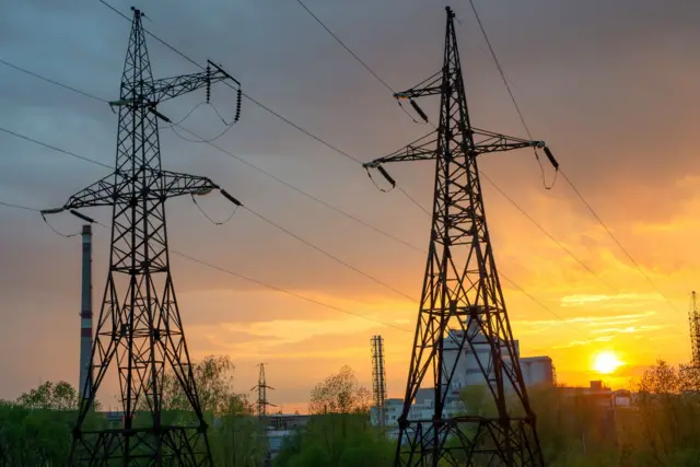 Унаслідок атаки рф Чернігів та Славутич залишились без електропостачання