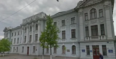 Ексбухгалтерку інституту НАМН підозрюють у розкраданні понад 2,5 млн гривень на фіктивних відрядженнях науковців