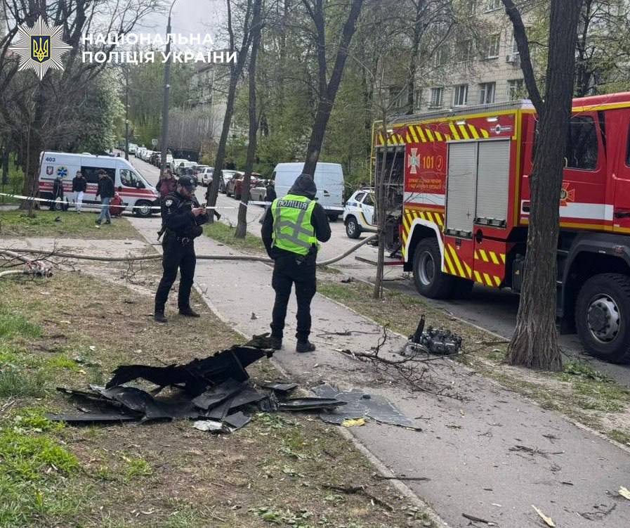 росіяни посеред дня атакували столицю (фото)
