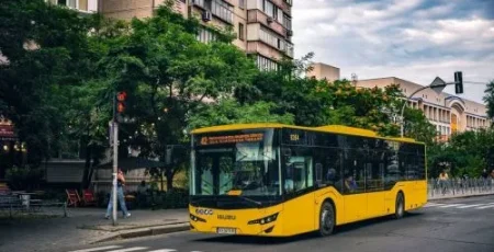 У Києві з 24 квітня змінять маршрут автобуса №72 (схема)