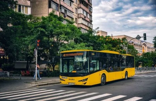 У Києві з 24 квітня змінять маршрут автобуса №72 (схема)