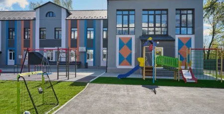 Микола Калашник: У Гостомелі відкрили відновлену початкову школу